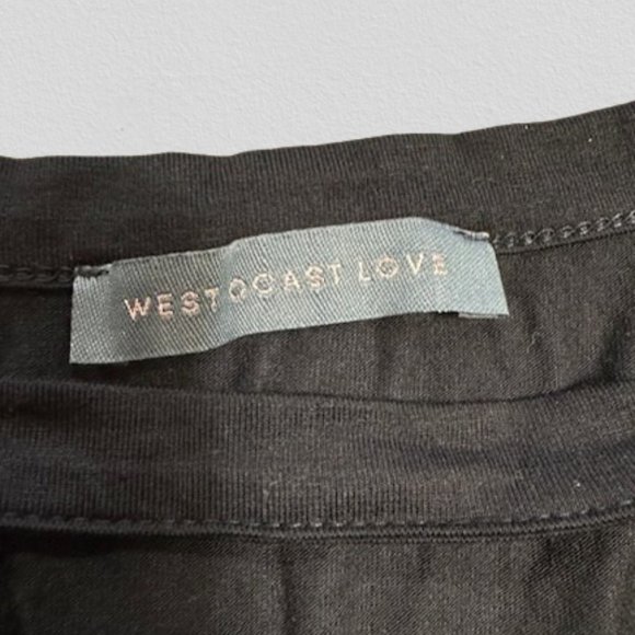 Choker V Neck T-shirt with Metal Eyelets   (2) - Picture 8 of 11